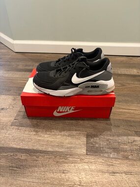 Nike Black and White Air Max Excee Sneakers